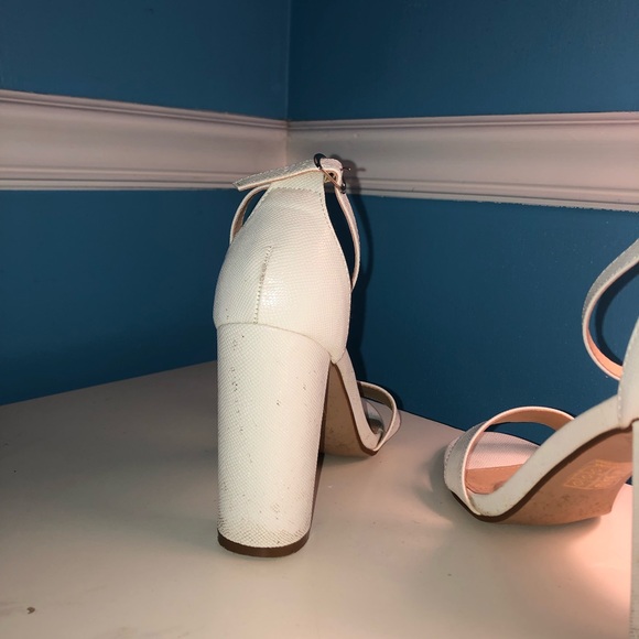 White 4 inch J. Adams platform heel (size 7.5) - Picture 3 of 4
